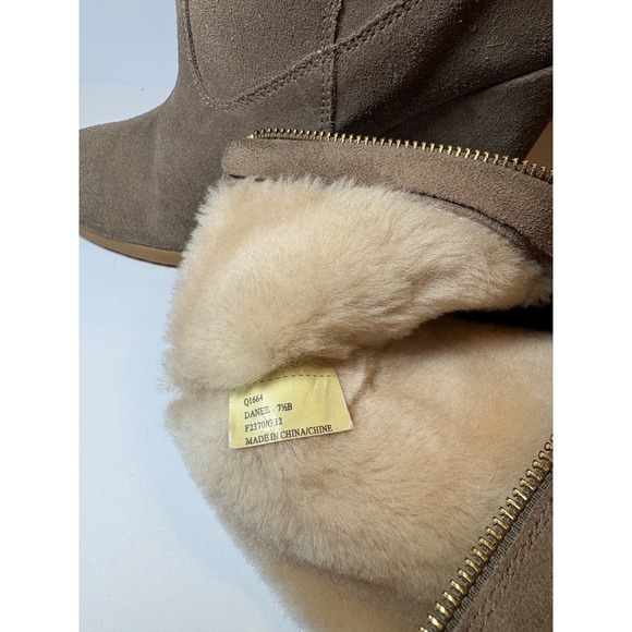 COACH Danee Suede Wedge Booties Women's Size 7.5B Taupe Brown Gold Zip Shearling - Picture 4 of 8